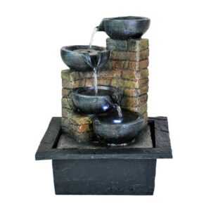 Fuente de agua con luz