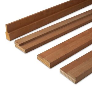 Marco enchapado Cedro 32x90x2.44