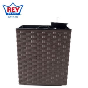 "Maceta Ratán 19cm con Riego Marrón"