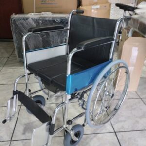 Silla de Ruedas con Inodoro
