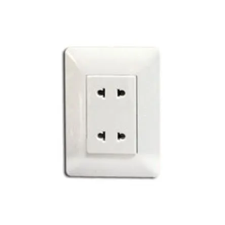 Tomacorriente Doble Universal 2 Polos BM1204 OPALUX