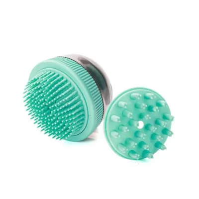 Cepillo de limpieza con dispensador