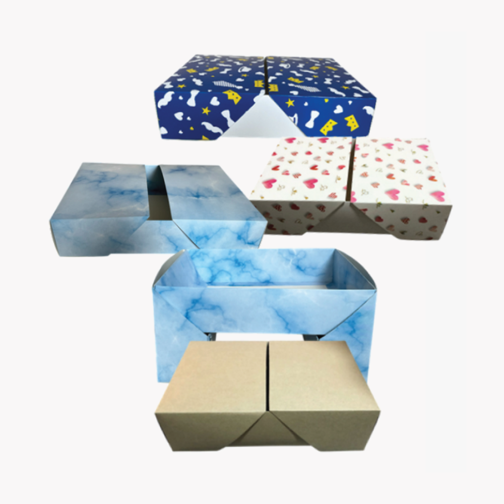 Mesa pequeña de carton